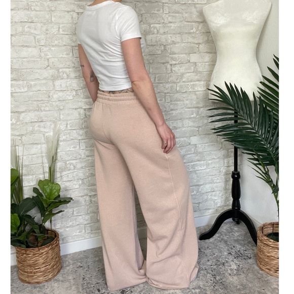 20 High Rise Wide Leg Drawstring Pants - Picture 3 of 4